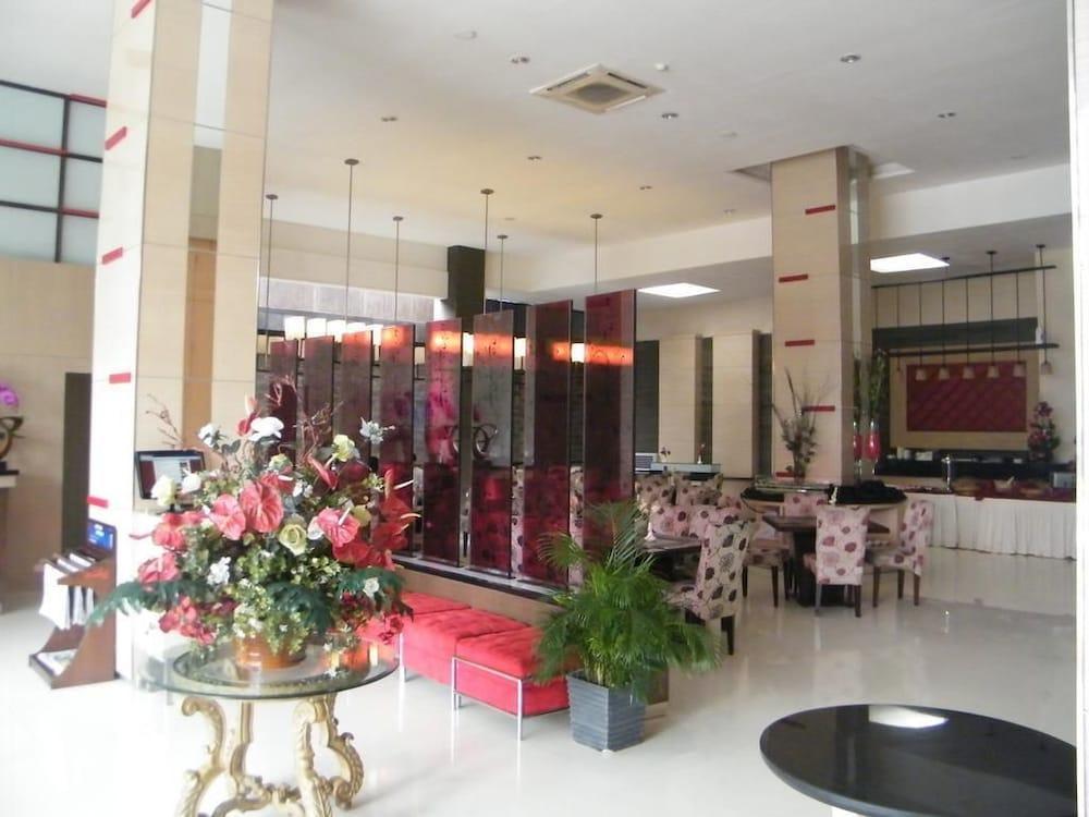 Scarlet Dago Hotel Bandung Zewnętrze zdjęcie