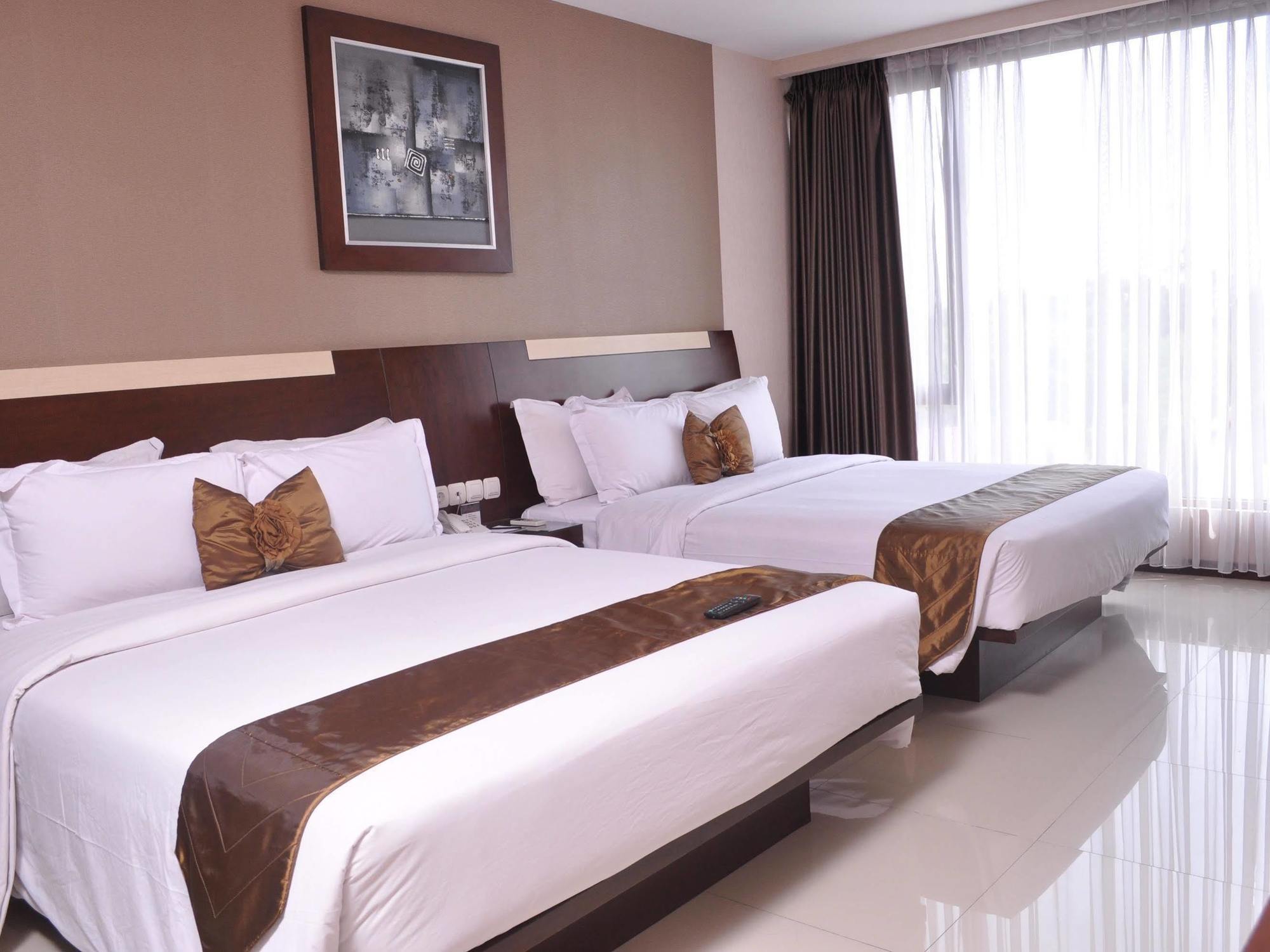 Scarlet Dago Hotel Bandung Zewnętrze zdjęcie