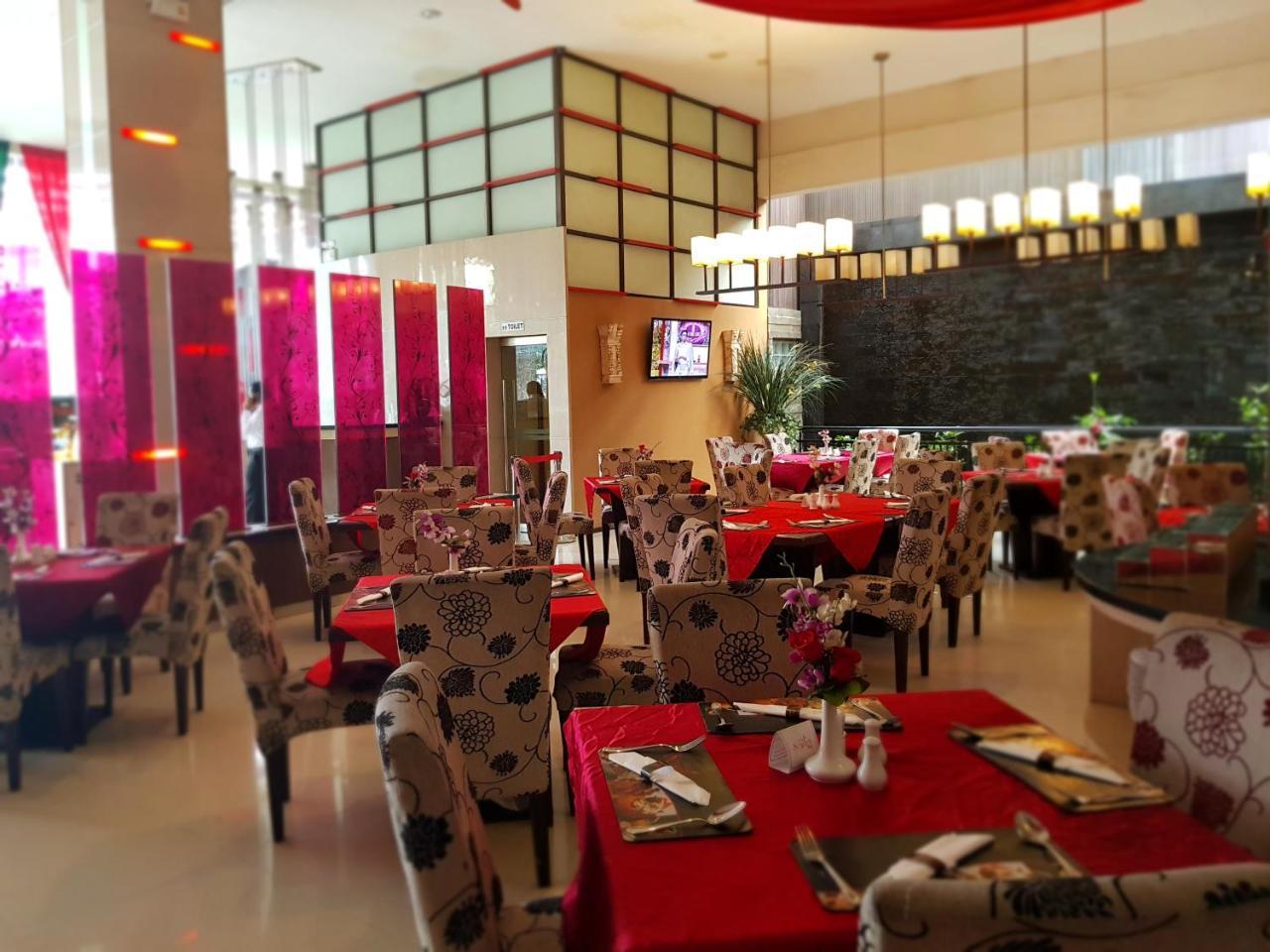Scarlet Dago Hotel Bandung Zewnętrze zdjęcie