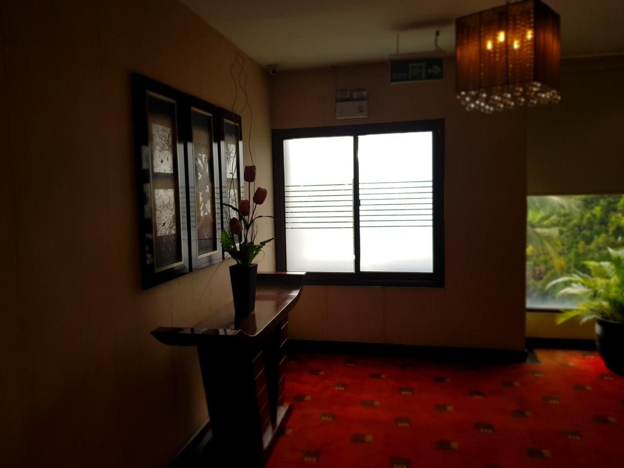 Scarlet Dago Hotel Bandung Zewnętrze zdjęcie