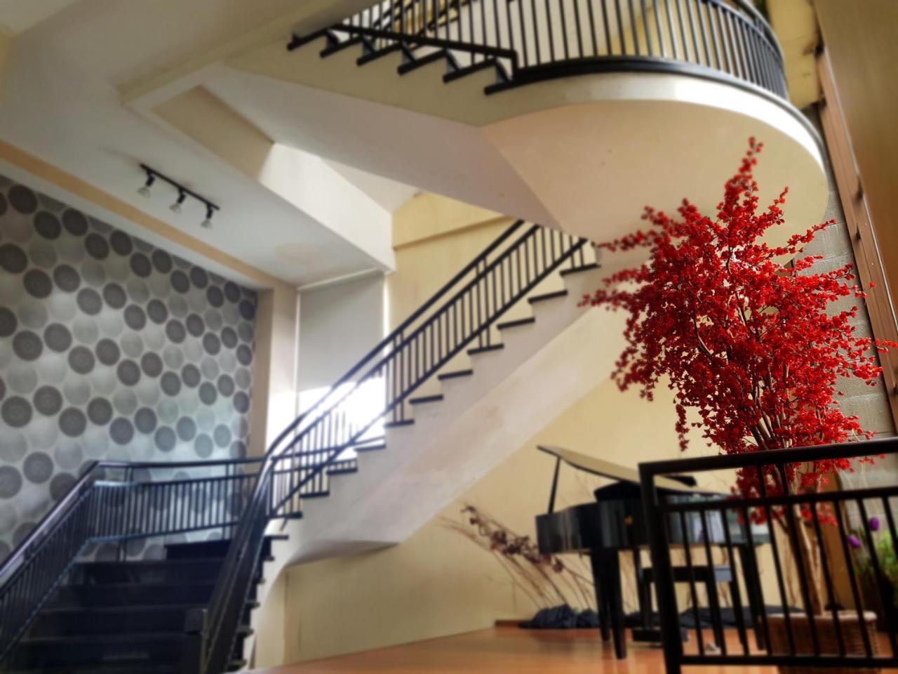 Scarlet Dago Hotel Bandung Zewnętrze zdjęcie