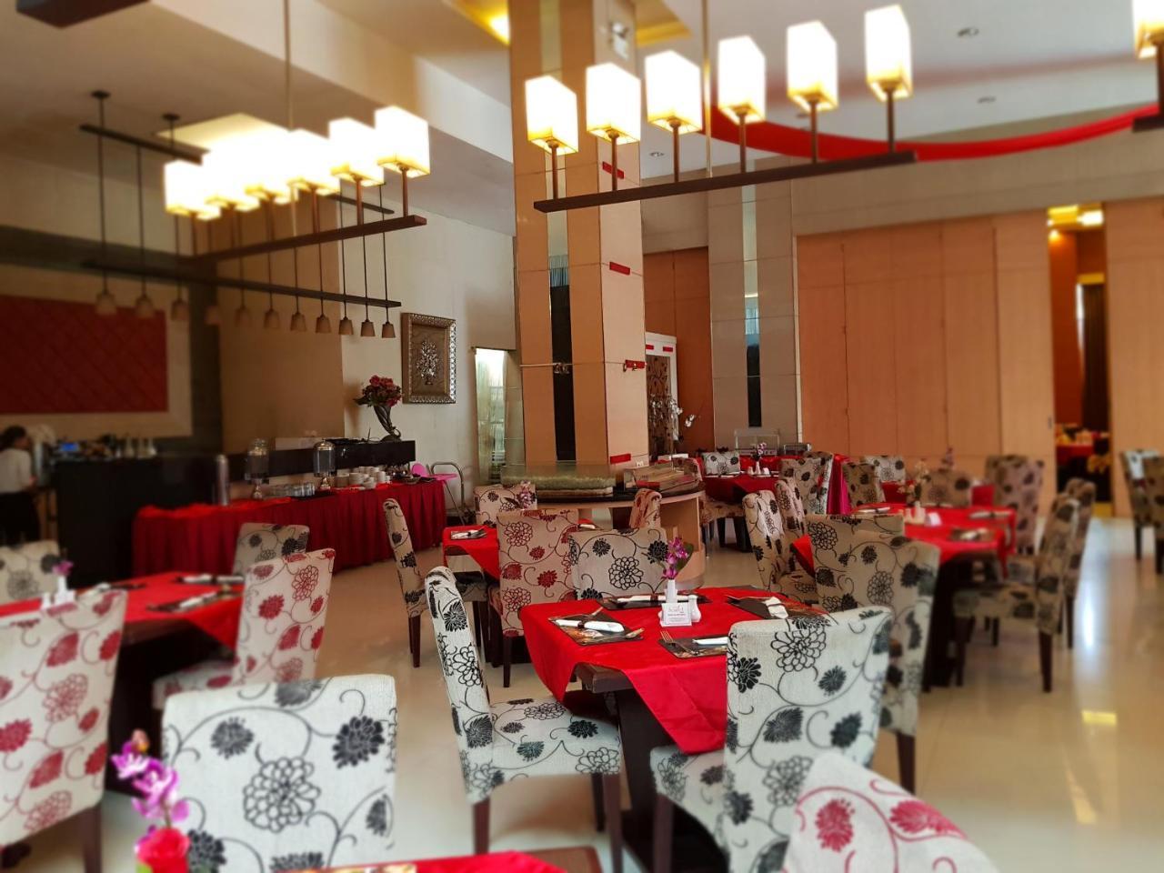 Scarlet Dago Hotel Bandung Zewnętrze zdjęcie