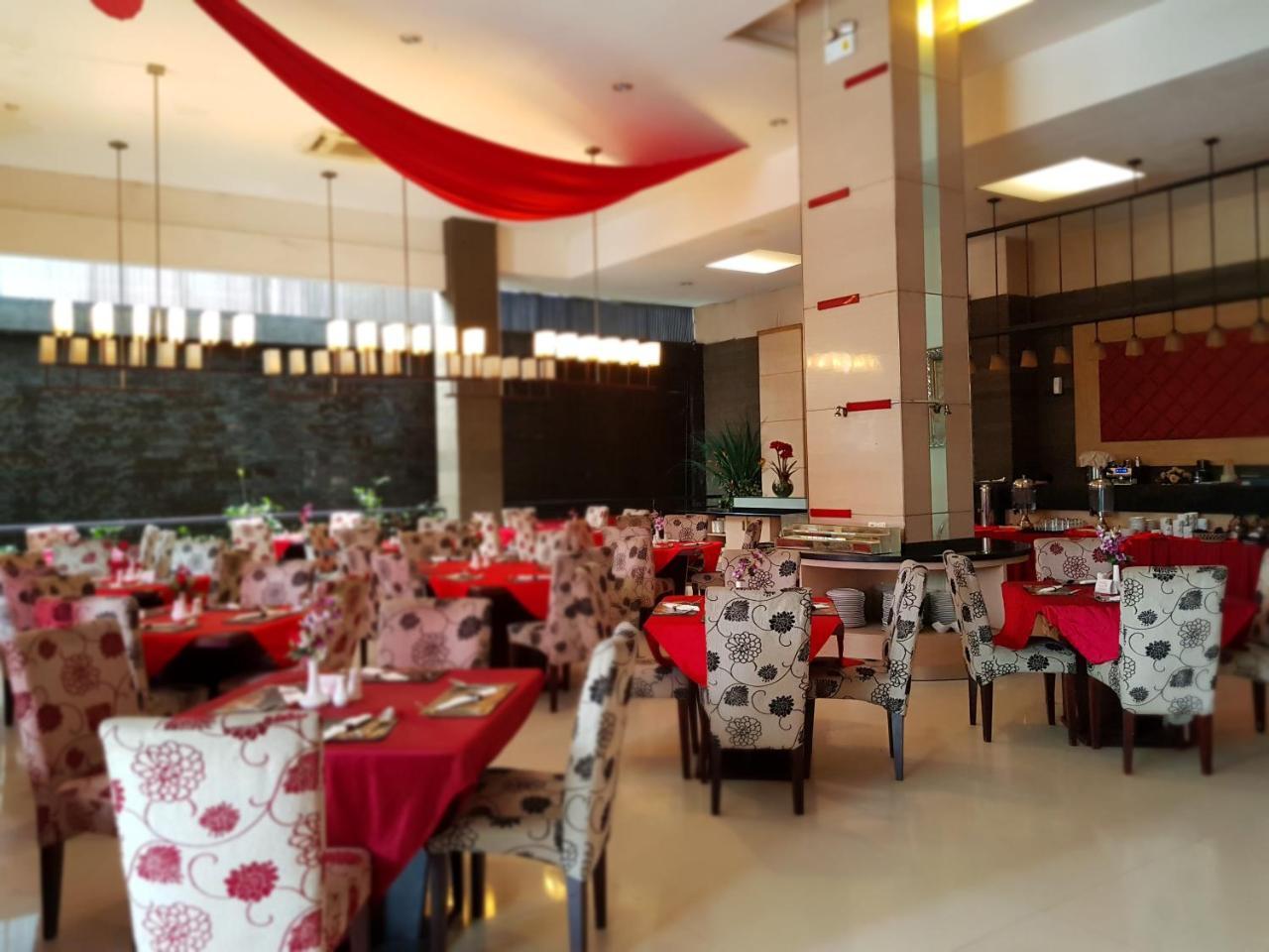 Scarlet Dago Hotel Bandung Zewnętrze zdjęcie