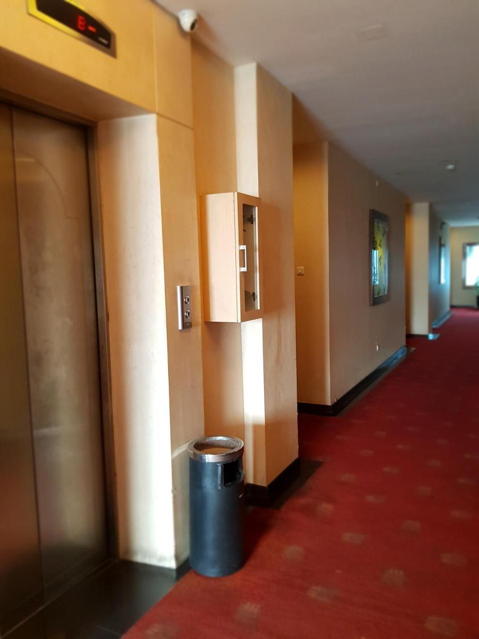 Scarlet Dago Hotel Bandung Zewnętrze zdjęcie
