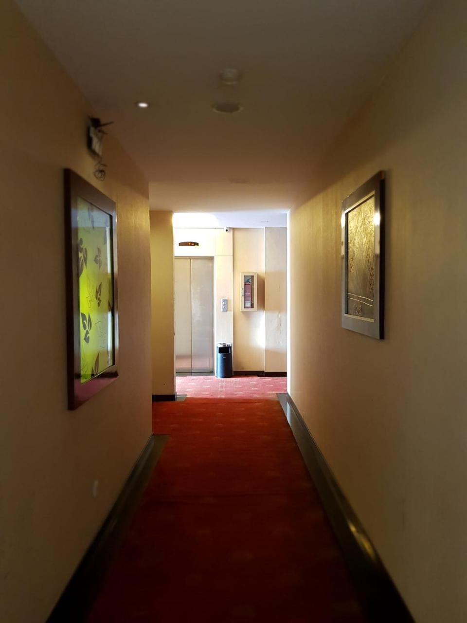 Scarlet Dago Hotel Bandung Zewnętrze zdjęcie