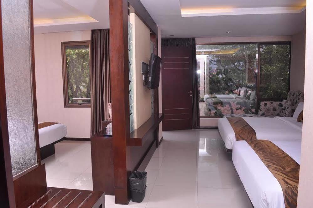 Scarlet Dago Hotel Bandung Zewnętrze zdjęcie
