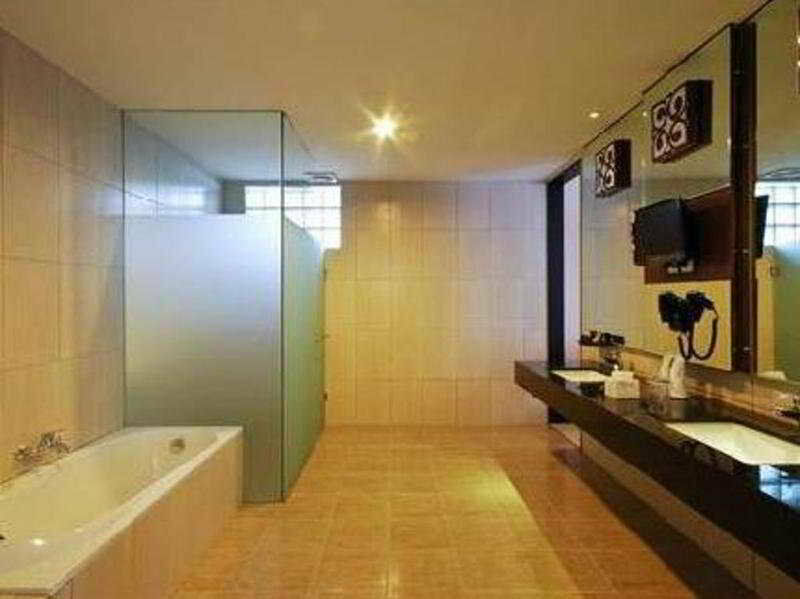 Scarlet Dago Hotel Bandung Zewnętrze zdjęcie